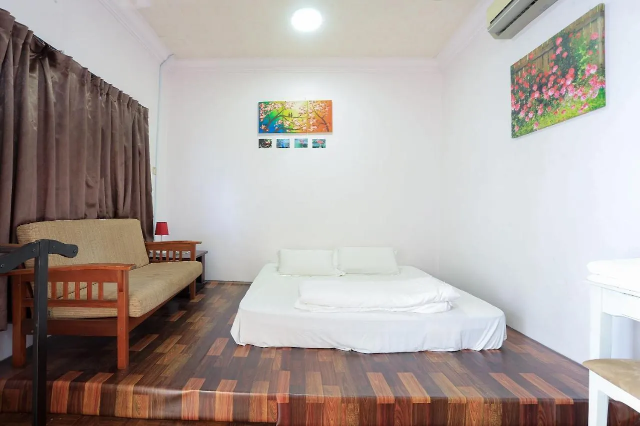 Oyo Home 90229, 3 Little Birds Homestay 4Bhk Malacca Malaysia