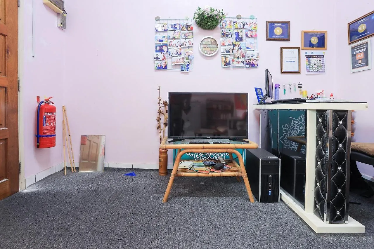Oyo Home 90229, 3 Little Birds Homestay 4Bhk Malacca